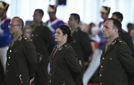 oficial Claudia Lima Gusmão Cacho