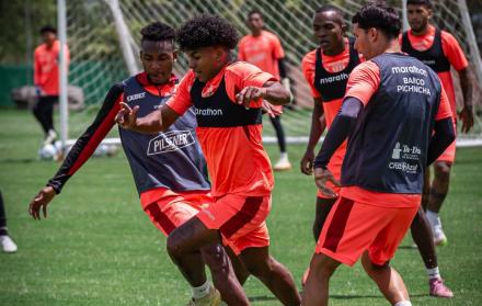 Barcelona SC y sus entrenamientos en Puembo.