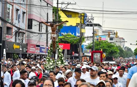 procesión de parroquias del noroeste de Guayaquil