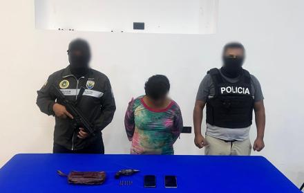 Una mujer fue aprehendida en Machala durante un operativo de la Policía Nacional