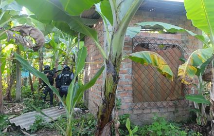 Un inmueble utilizado presuntamente como centro de acopio de armas fue allanado en el cantón Simón Bolívar