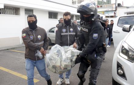 El hallazgo de casi un millón de dólares en efectivo abrió una incógnita: la posible intervención de unidades de fuero nacional.