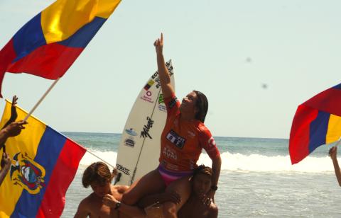 Mimi-Barona-campeona-nacional-surf