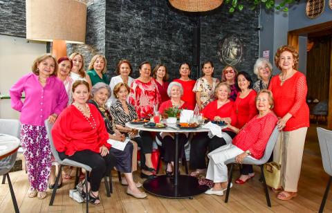 ENCUENTRO NAVIDEÑO EXALUMNAS DEL DOLORES BAQUERIZO