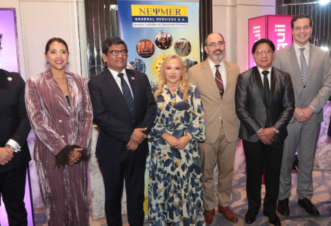 Amcham celebra Navidad en el Hilton Colón