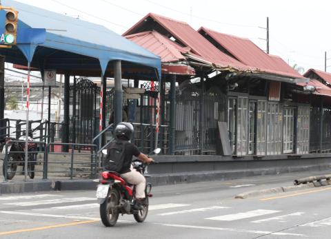 ¿Cuál es la multa por invadir el carril exclusivo de la Metrovía?