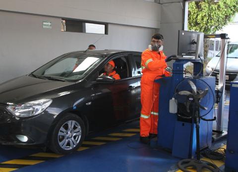 Revisi&oacute;n vehicular y matriculaci&oacute;n en Quito: &uacute;ltimo d&iacute;a para realizar el tr&aacute;mite