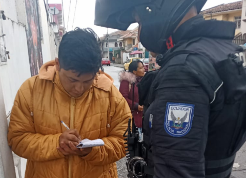 Cuenca: Ciudadano fue multado por acudir en estado et&iacute;lico