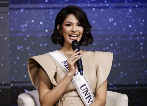 Miss Universo Sheynnis Palacios y su familia se encuentran exiliados, dice directora