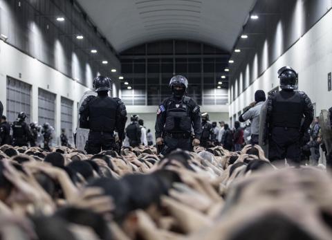 Condenan a pandilleros en El Salvador a penas de hasta mil a&ntilde;os de c&aacute;rcel