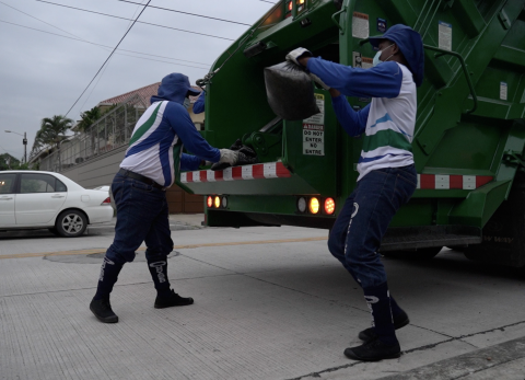 Recolecci&oacute;n de basura en Guayaquil cambia por toque de queda: nuevo horario