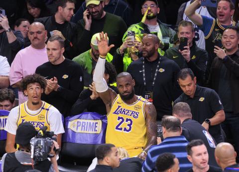 LeBron James: "No importa si me amas o me odias, me recordar&aacute;s"