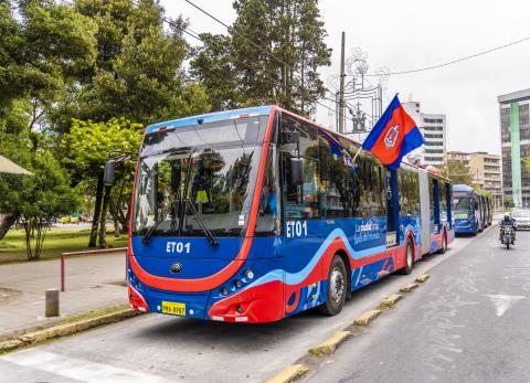 Compra de troles en Quito: Unops defiende proceso tras informe de Contralor&iacute;a