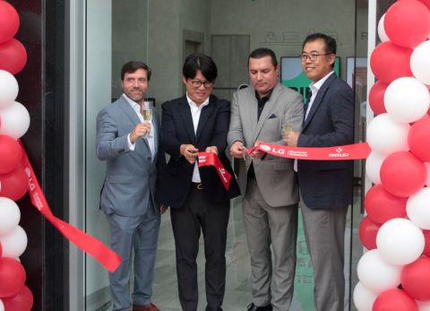 Lg presenta su nueva tienda de experiencia en La Aurora