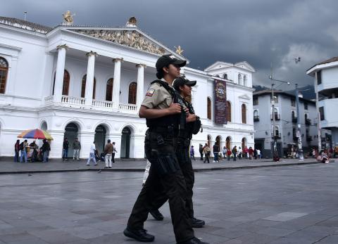 La seguridad y la reactivación, los grandes desafíos en la Plaza del Teatro