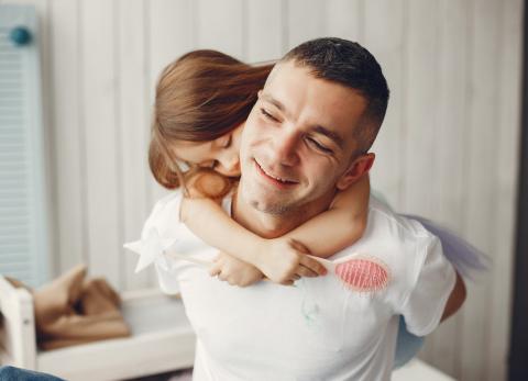 Guía para padres solteros: supera estereotipos y construye vínculos fuertes