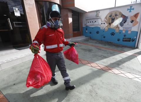 Nueva normativa centraliza el manejo de desechos sanitarios en Quito