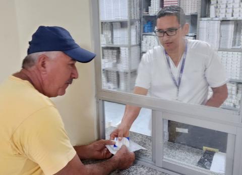 Centralizar compras del IESS, solución poco esperanzadora