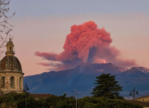 Ruta de los volcanes en Italia: Vesubio, Etna y Strómboli en un viaje inolvidable