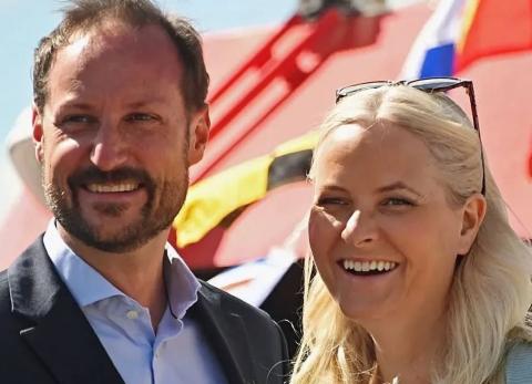 Haakon y Mette-Marit de Noruega en aprietos por el hijo de la princesa