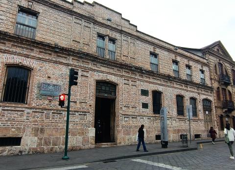 Calle Larga es el alma de Cuenca