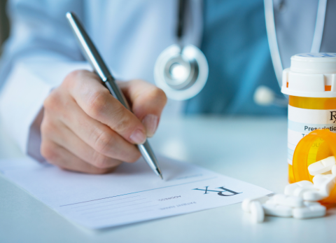 ¿A quién acudir si el IESS no me paga los días de reposo médico?