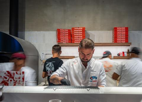 El arte de la auténtica pizza artesanal napolitana