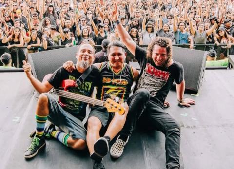 Plug Plug presenta un ‘Ramo nuclear’ de canciones aceleradas