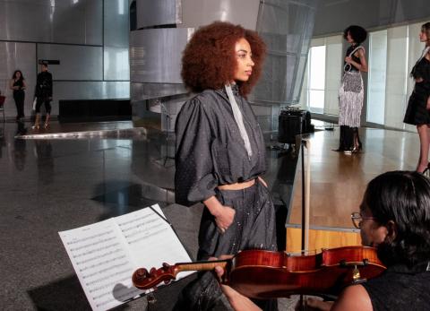 Lumen de Fabrizio Célleri: una pasarela que refleja la luz y la sombra del ser humano