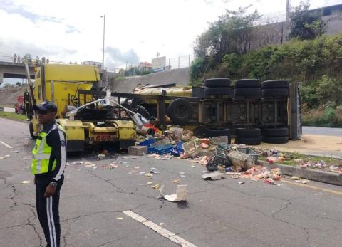 Esto fue lo que pas&oacute; en la Ruta Viva: siniestro que paraliz&oacute; la v&iacute;a al aeropuerto