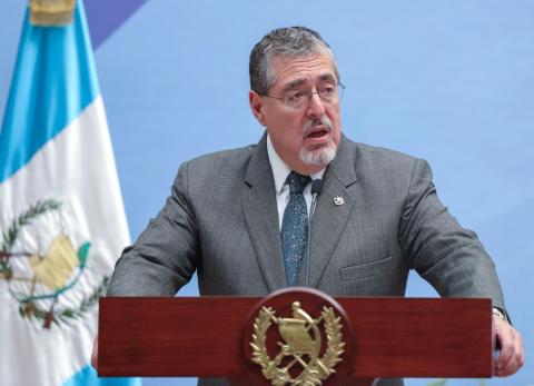 Fiscalía de Guatemala pide retirar inmunidad al presidente por fuga carcelaria