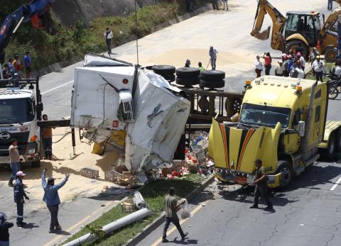 Solicitan ampliar restricci&oacute;n al transporte pesado en la Ruta Viva y Sim&oacute;n Bol&iacute;var