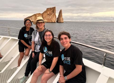 Gal&aacute;pagos impulsa alianza espacial para educaci&oacute;n y exploraci&oacute;n cient&iacute;fica