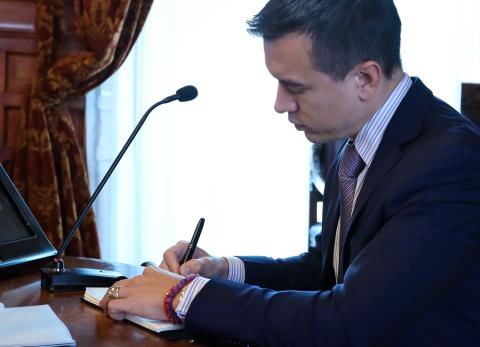 Una Constituci&oacute;n de ChatGPT es una tentaci&oacute;n muy peligrosa