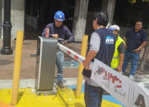 Guayaquil: &iquest;Cu&aacute;les son las sanciones por instalar barreras vehiculares sin permiso?
