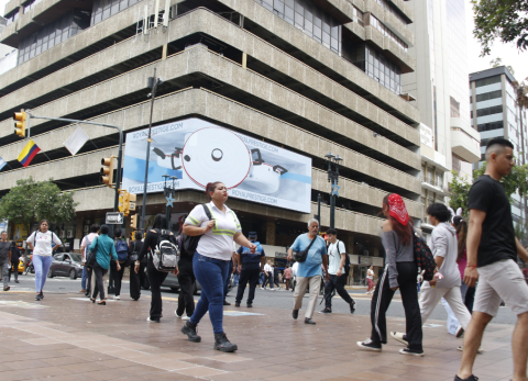 Mucho orgullo, poco optimismo: La &ldquo;relaci&oacute;n t&oacute;xica&rdquo; con vivir en Guayaquil