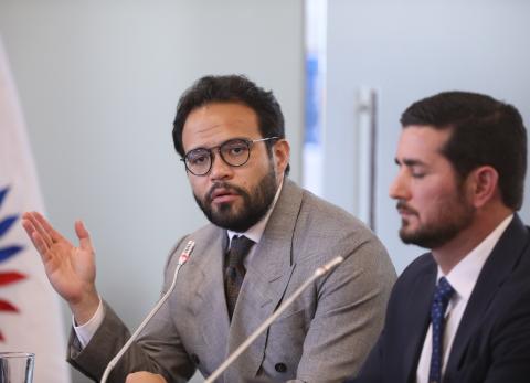 Un pa&iacute;s hundido en caca de toro