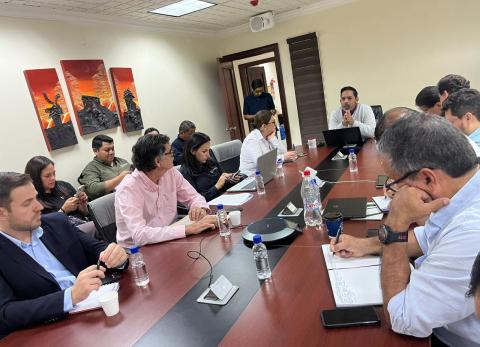 En Quito se debate precio de ma&iacute;z e importaci&oacute;n