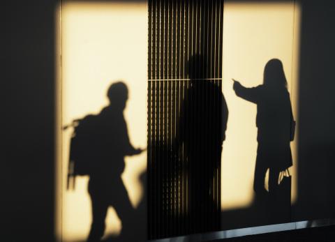 La Vicentina Baja: la Polic&iacute;a investiga asalto a tres mujeres registrado en video