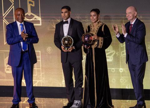 Achraf Hakimi y Ghizlane Chebbak, mejor jugador y jugadora africanos de 2025
