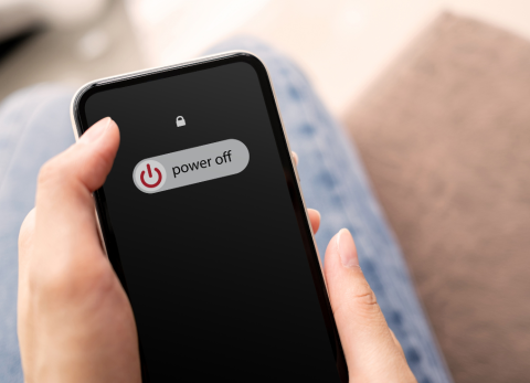 &iquest;Por qu&eacute; deber&iacute;as apagar tu celular cinco minutos al d&iacute;a? Aqu&iacute; los beneficios