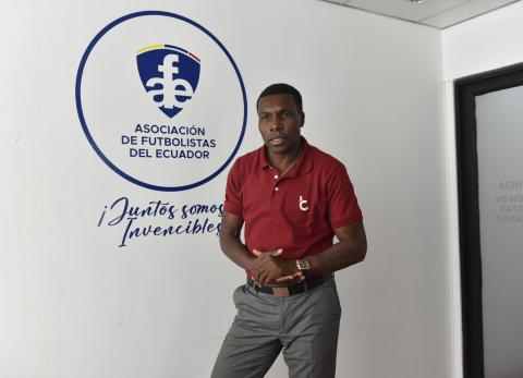 Carlos Tenorio denuncia dobles contratos y crisis interna en el f&uacute;tbol ecuatoriano