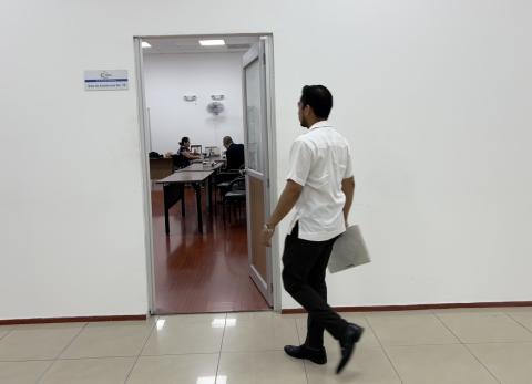 Jueces ecuatorianos bajo presi&oacute;n: &iquest;C&oacute;mo blindarlos del poder pol&iacute;tico?