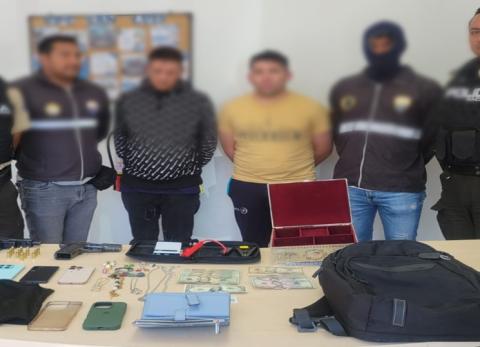 Persecuci&oacute;n termina con la detenci&oacute;n de dos miembros de Los Lobos en Quito