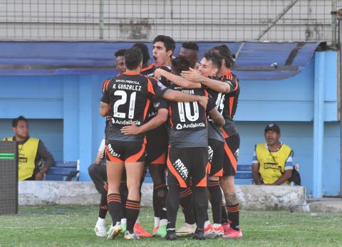 Emelec busca un triunfo ante Delf&iacute;n para seguir vivo rumbo a la Sudamericana 2026