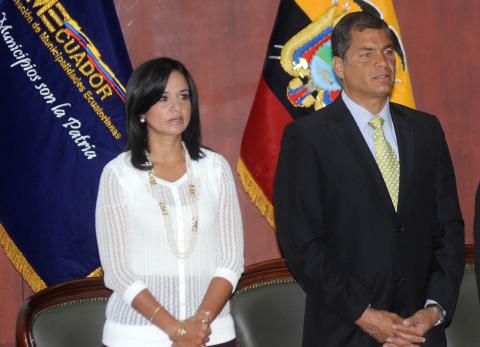 Revoluci&oacute;n Ciudadana afirma que &quot;nadie es imprescindible&quot; tras la salida de Agui&ntilde;aga