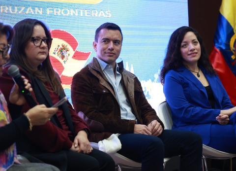 Noboa emprende viaje oficial: &iquest;qu&eacute; temas negocia con Espa&ntilde;a, Emiratos y Noruega?