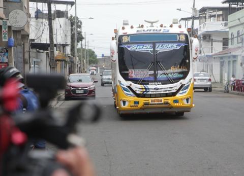 Transportistas de Dur&aacute;n siguen asfixiados por las extorsiones