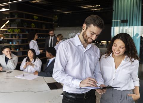 Liderar con visi&oacute;n: la propuesta de Christopher West para empresarios guayaquile&ntilde;os