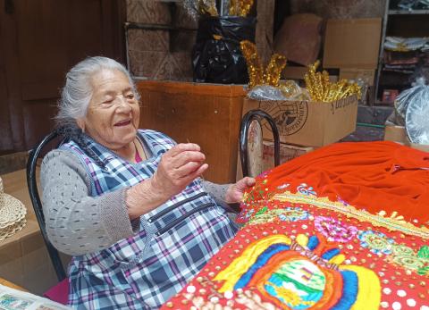 La historia de las guardianas del Ni&ntilde;o Viajero: tradici&oacute;n religiosa de Cuenca